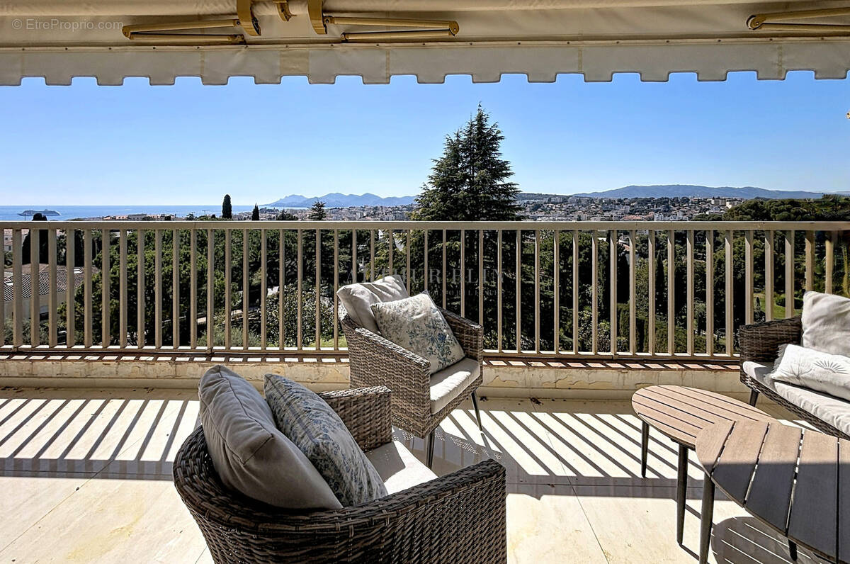 Appartement à CANNES