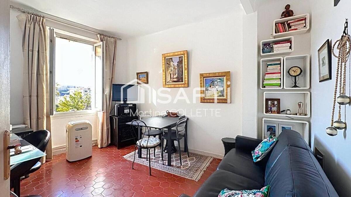 Photo 1 - Appartement à MARSEILLE-2E