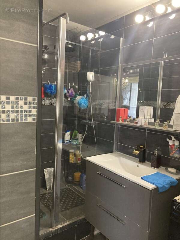 Appartement à GENNEVILLIERS