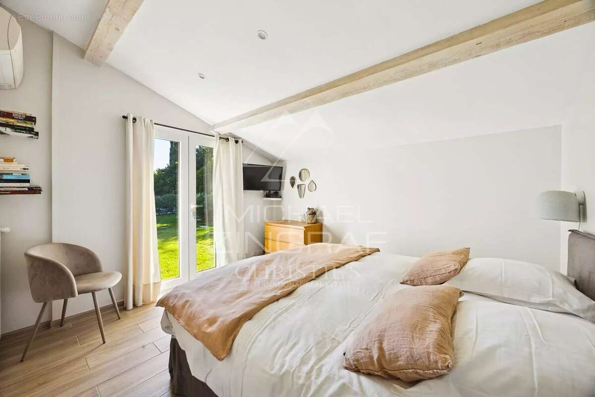 Maison à PEYMEINADE