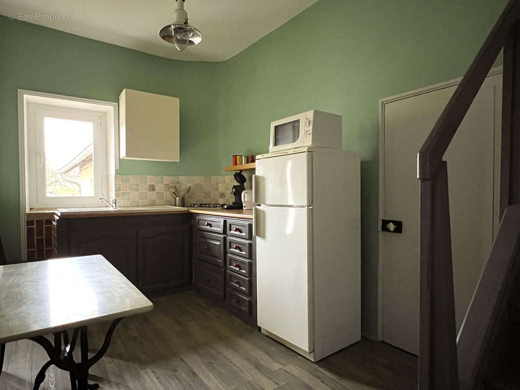 Maison à YZEURES-SUR-CREUSE