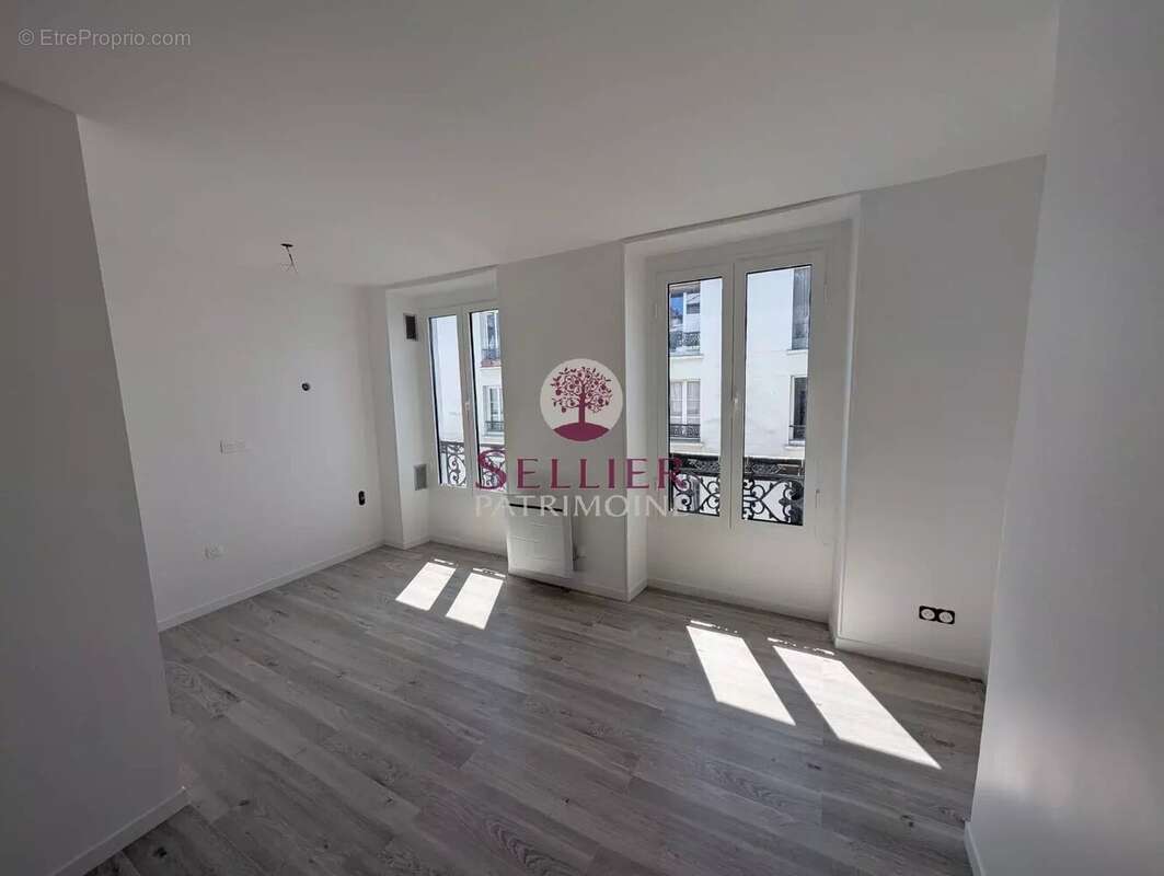 Appartement à PARIS-11E