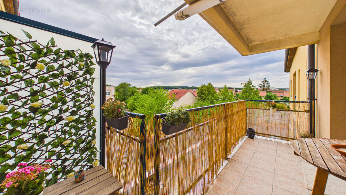 Appartement 3 pièces - 2 chambres - balcon - photo 3