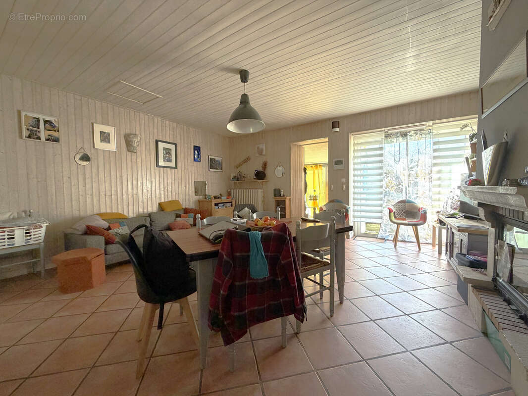 Maison à VENANSAULT