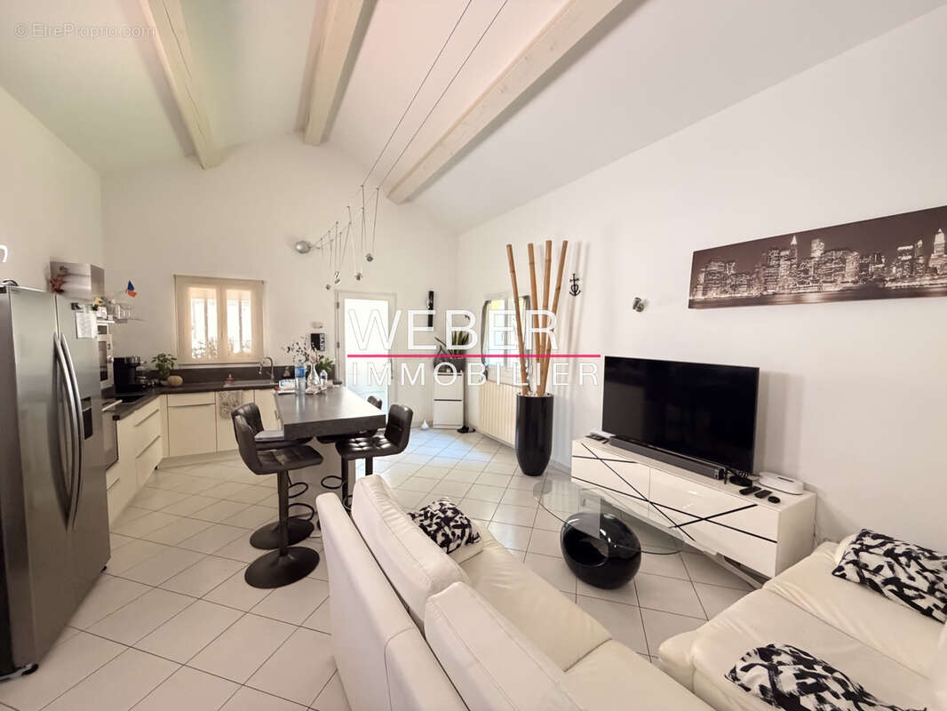TOULON LA LOUBIERE - 2 maisons indépendantes 192 m2 - photo 6