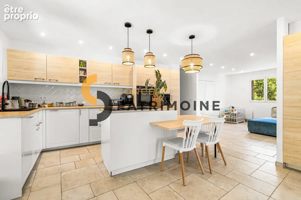 Maison 7 pièces 243 m² à vendre à Saint-Jeannet (06640) - photo 6