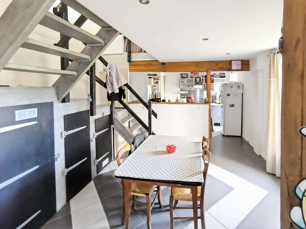 Maison à EGUZON-CHANTOME