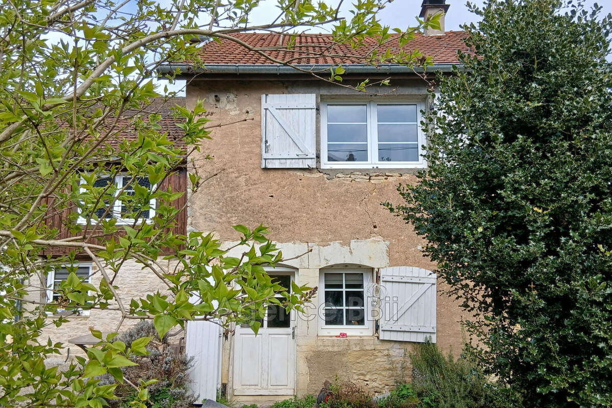 Maison à VERGRANNE