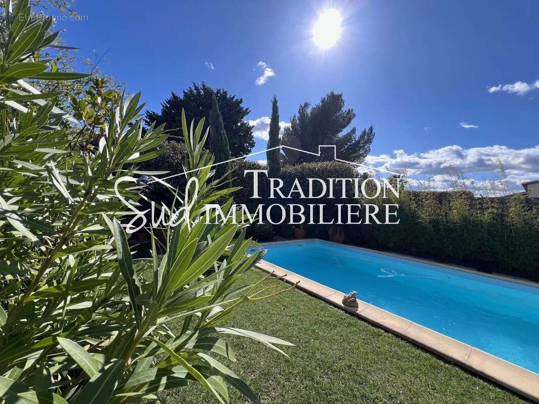 Maison à MAUSSANE-LES-ALPILLES