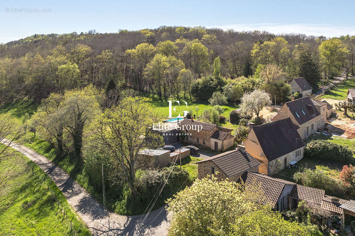 Maison à MONPLAISANT