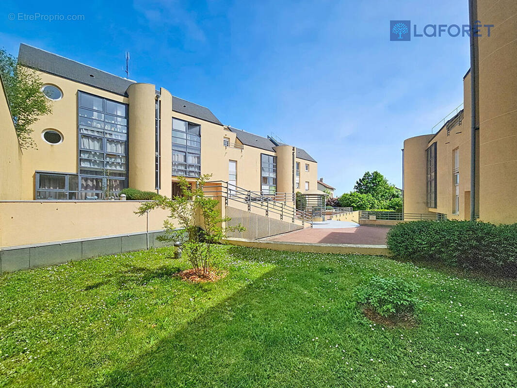 Appartement à ESBLY