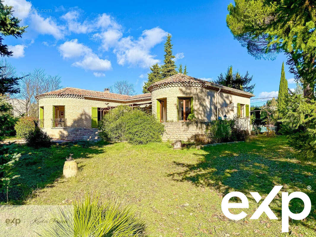 Maison à FORCALQUIER