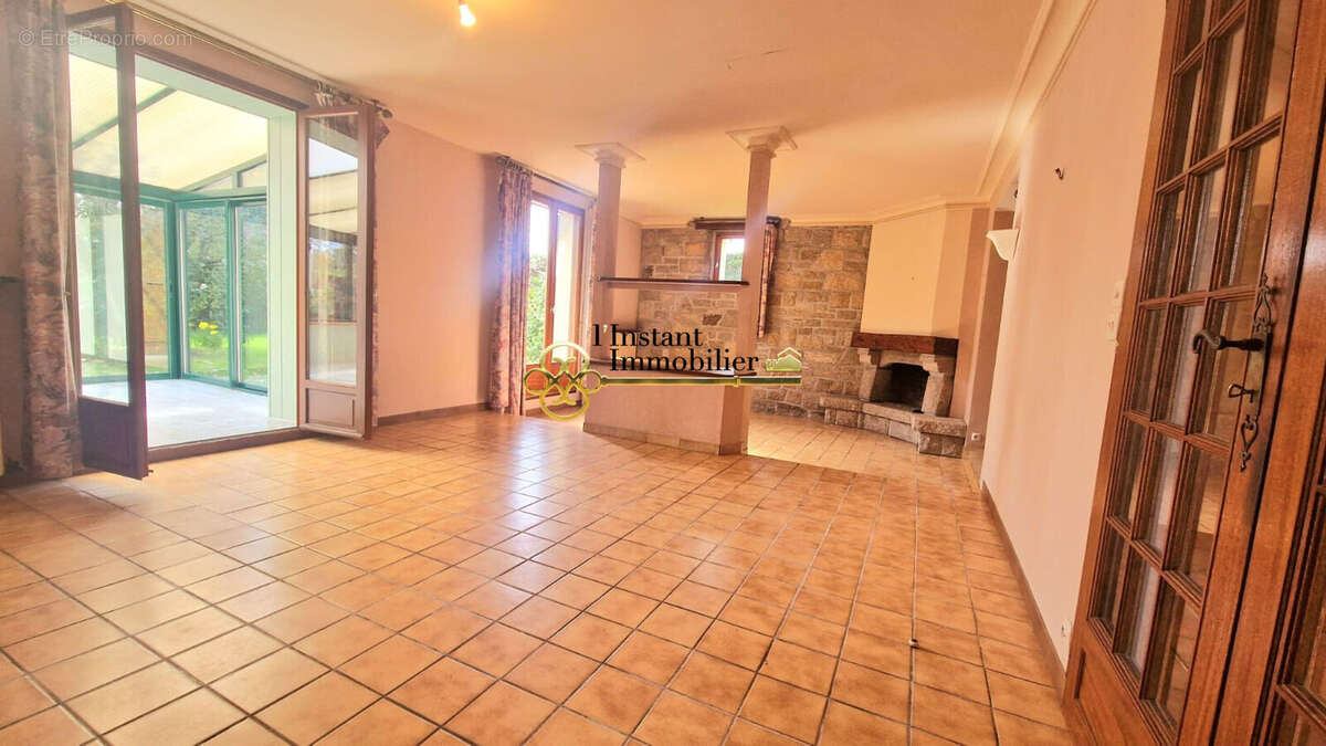 Maison à PLOUGASNOU