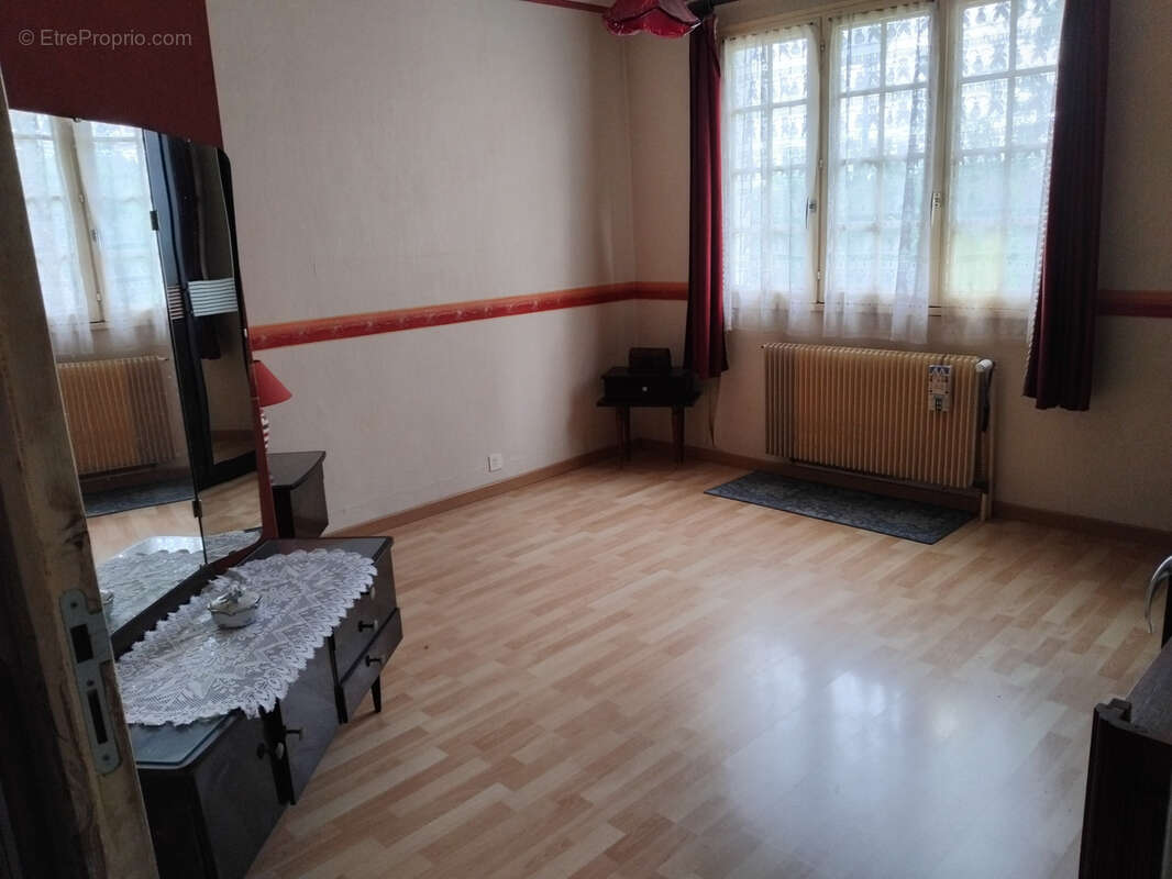 Maison à LA FERTE-GAUCHER