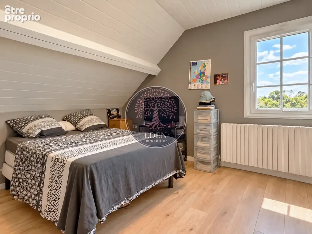 Maison 6 pièces 4 chambres avec dépendance et hangar - photo 9