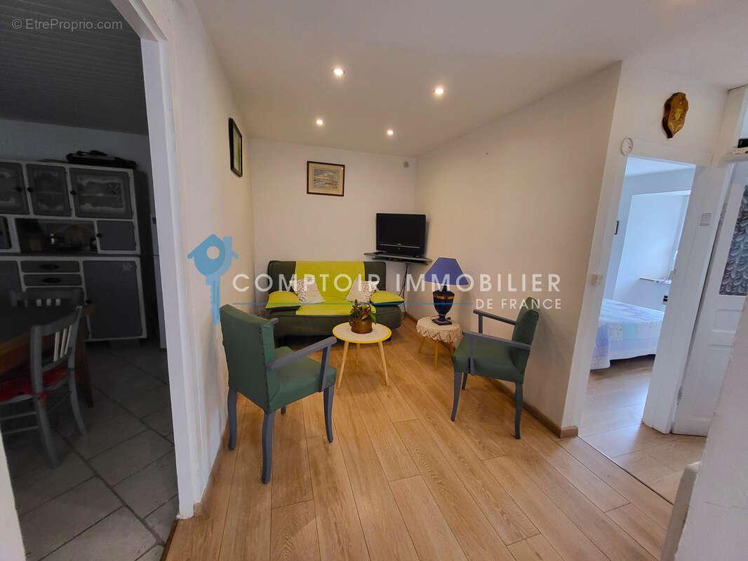 Ardèche (07) A vendre Le Chambon - Appartement T3bis dans maison de Village très propre, garage, plus annexe - photo 6