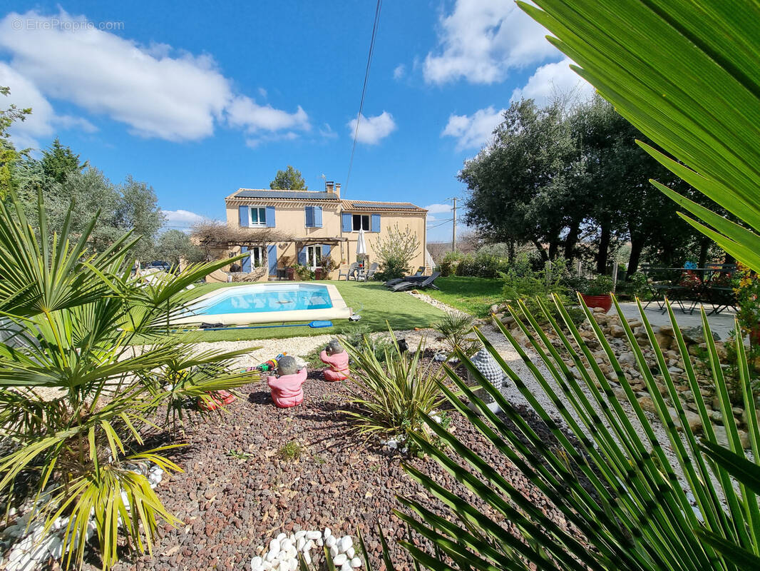 Maison à SAINT-JULIEN