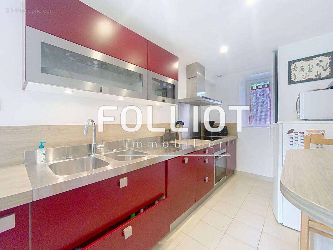 Maison à LES MOUTIERS-EN-CINGLAIS