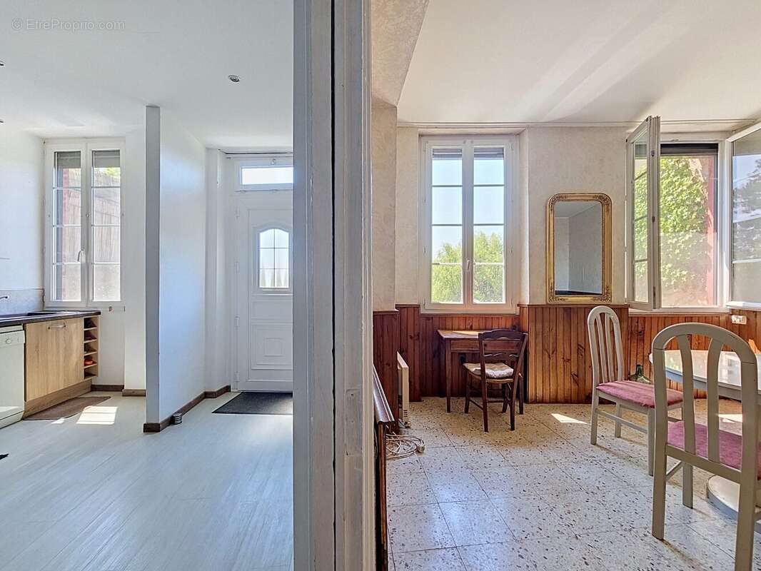Maison 210 m² à Bourg-Saint-Bernard  - photo 5