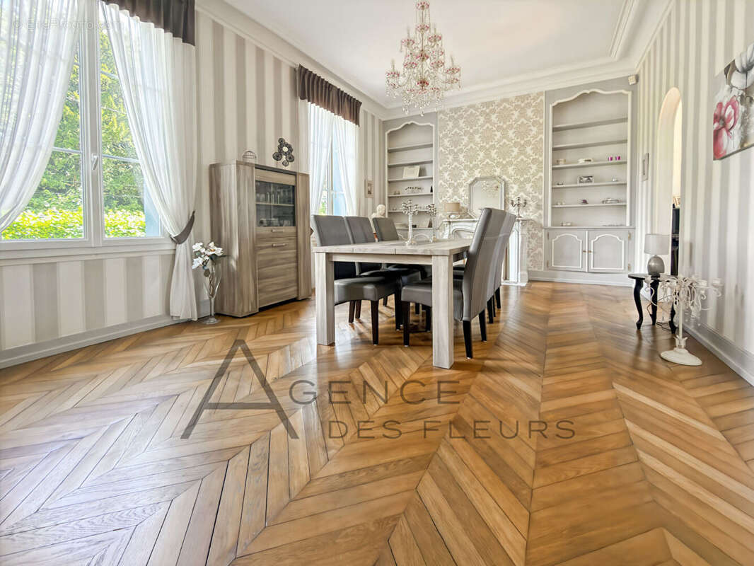Maison à LA SAUSSAYE