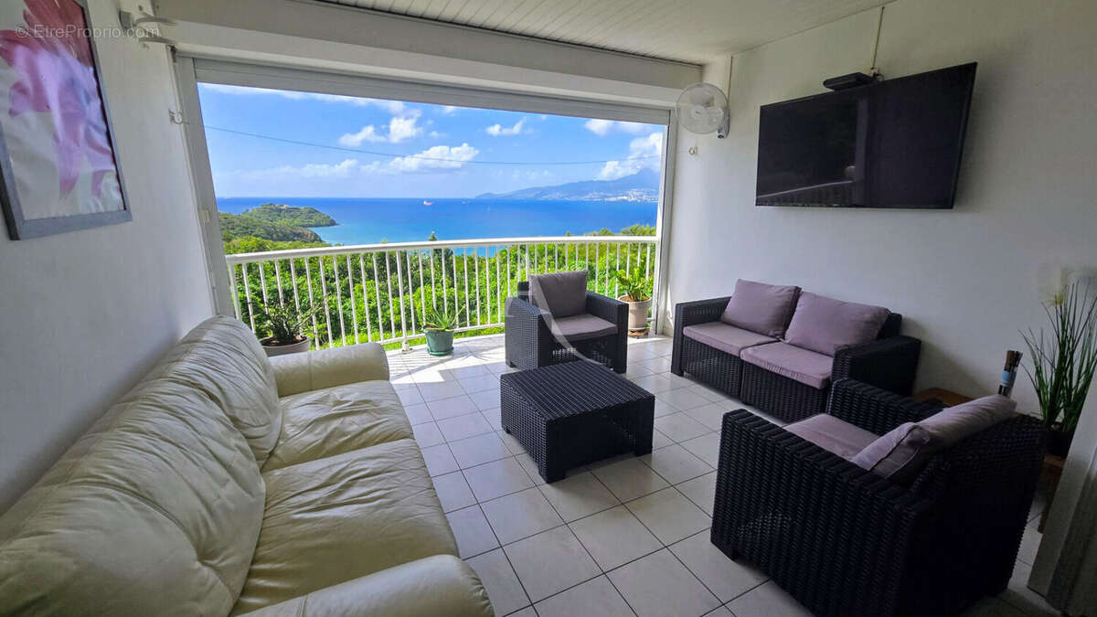 Appartement à LES TROIS-ILETS