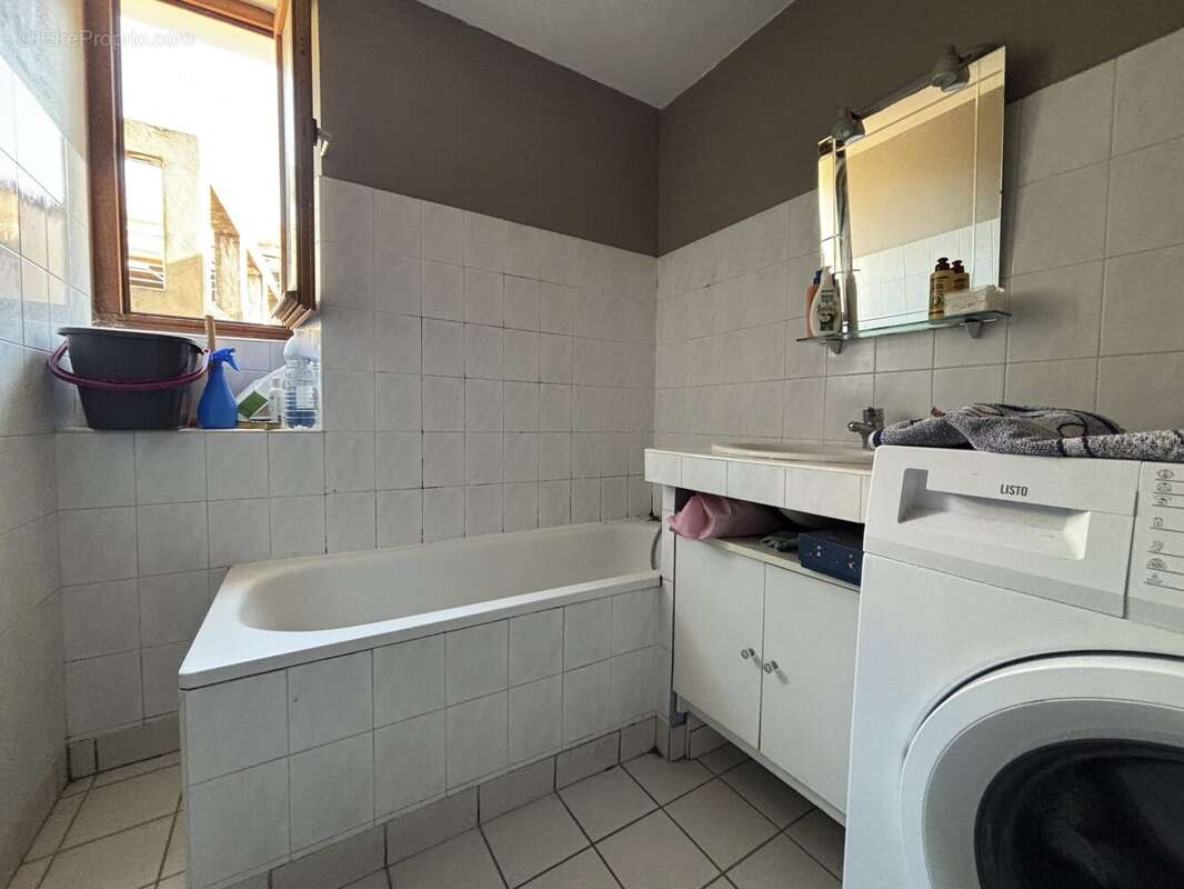 Appartement à ROMANS-SUR-ISERE