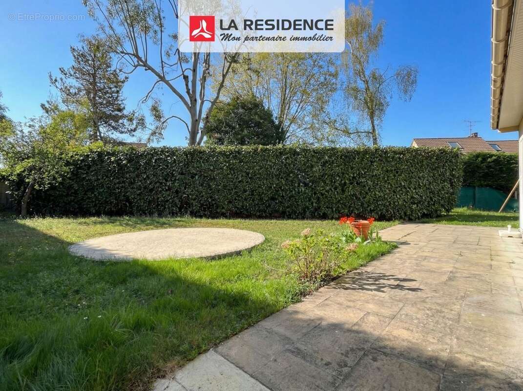 Maison à VERNEUIL-SUR-SEINE