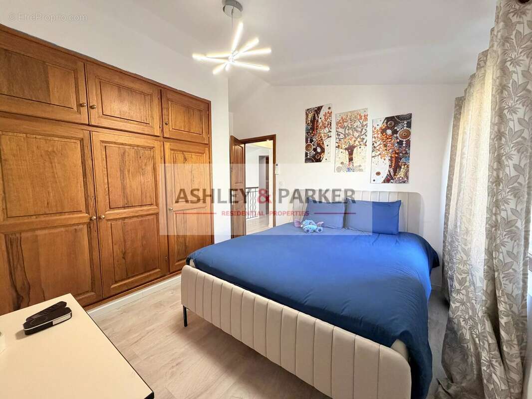 Maison à LA COLLE-SUR-LOUP