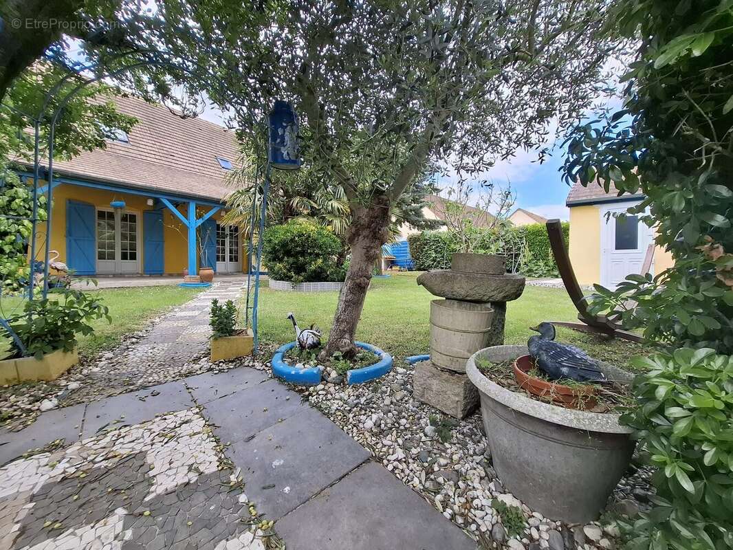 Maison à BEAUMONT-SUR-SARTHE