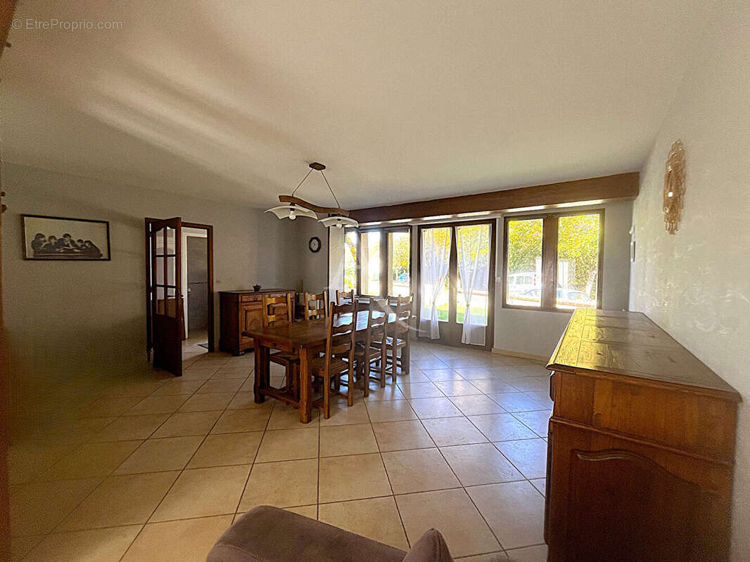 Maison à SAINT-GERVAIS-LA-FORET