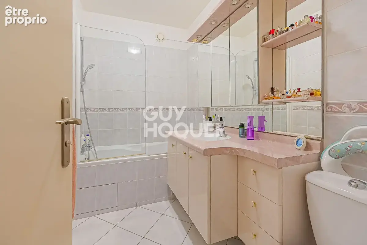 4 pièces de 123m² - Quartier Lac - photo 9
