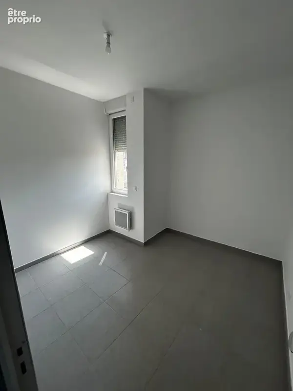 T2 33m2 - 2 eme etage- Entierement renové - Ideal investissement locatif - photo 2