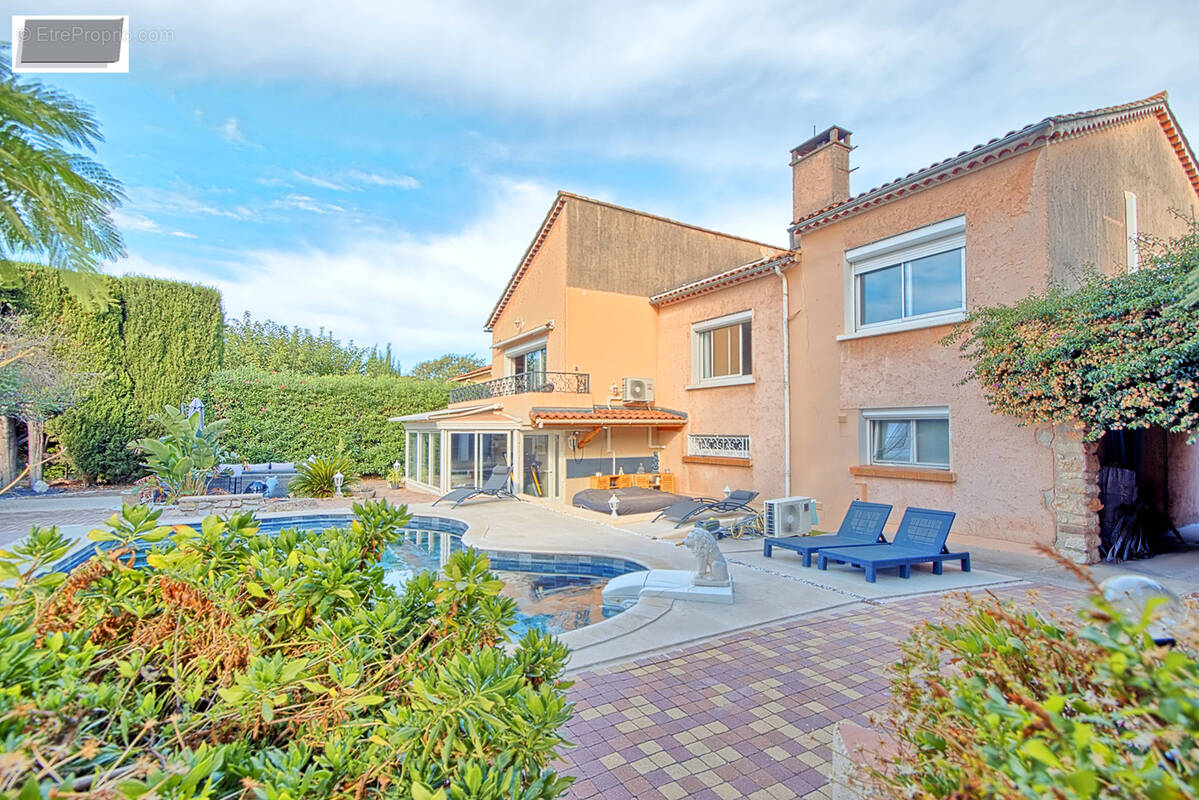 Maison à LA VALETTE-DU-VAR