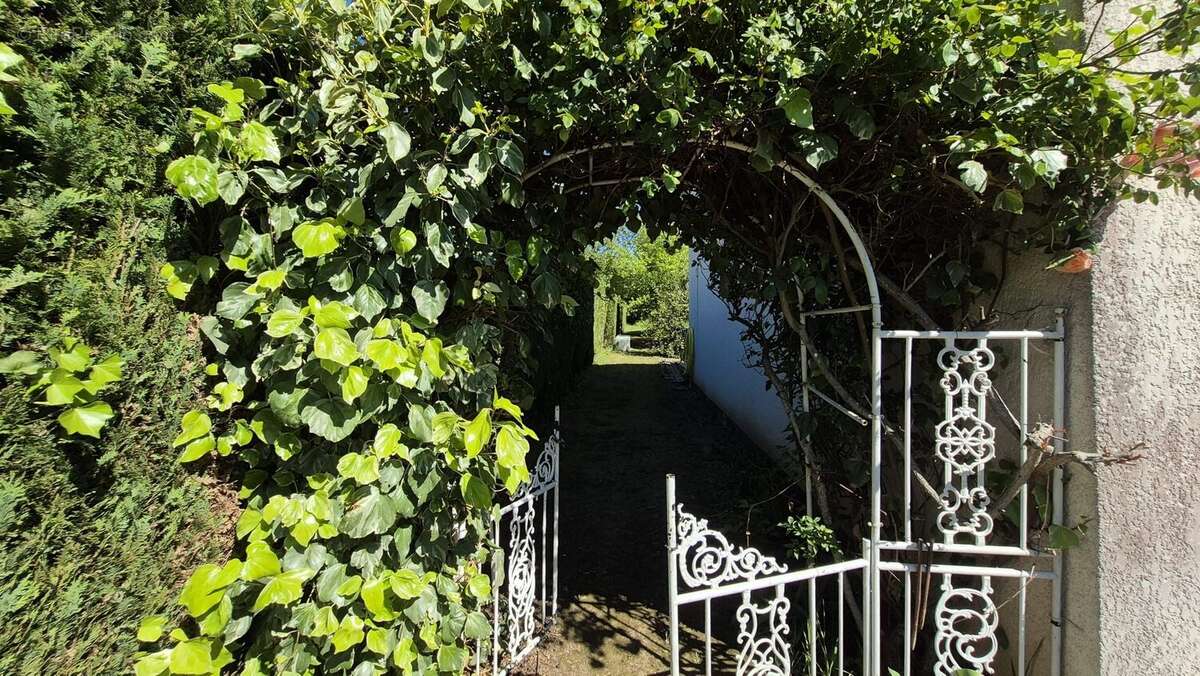 Maison à MAULE