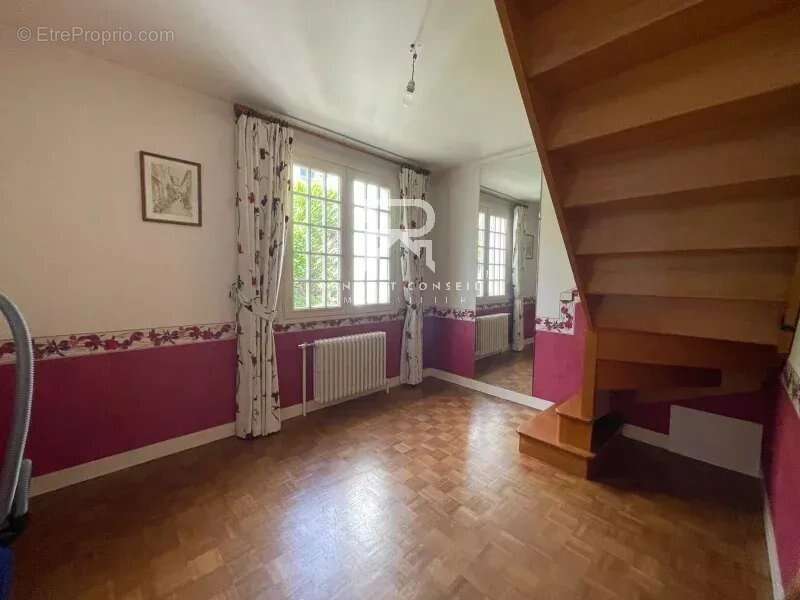 A vendre maison spacieuse située au Montfortin - photo 6