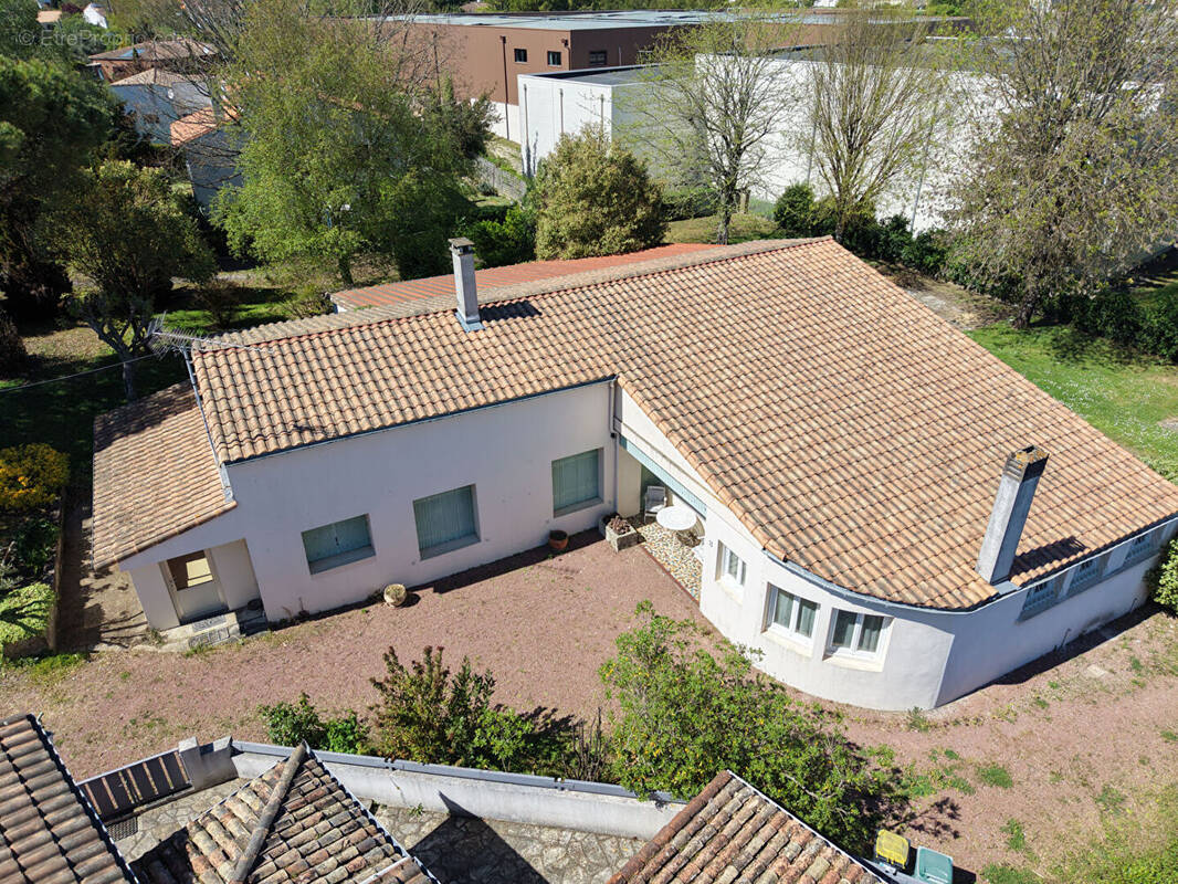 Maison à MESCHERS-SUR-GIRONDE