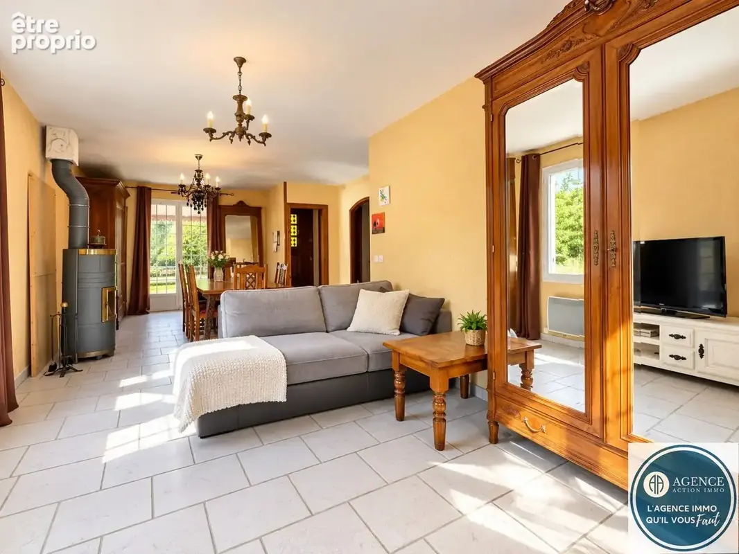 Un écrin de verdure au potentiel rare  maison avec piscine sur 2 830 m² de terrain constructible - photo 5