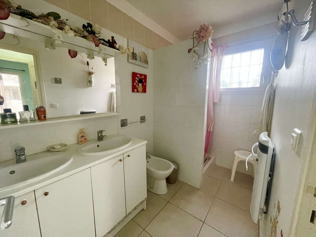 Appartement à LUNEL