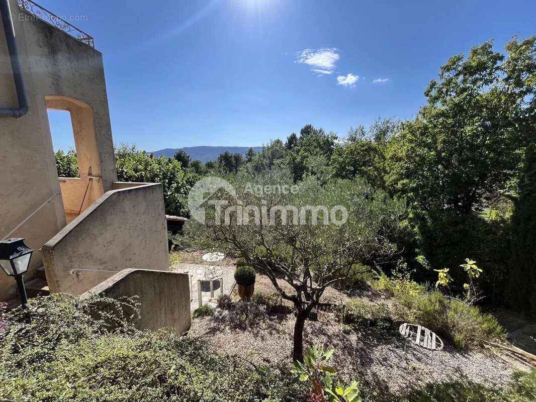 Maison à BERRE-LES-ALPES