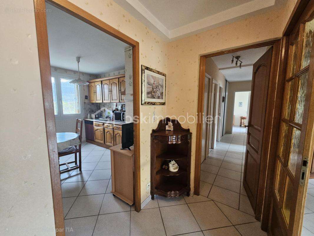 Appartement à FONTAINE