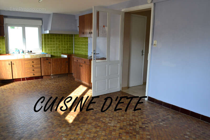 Maison à SAINT-PANTALEON-DE-LARCHE