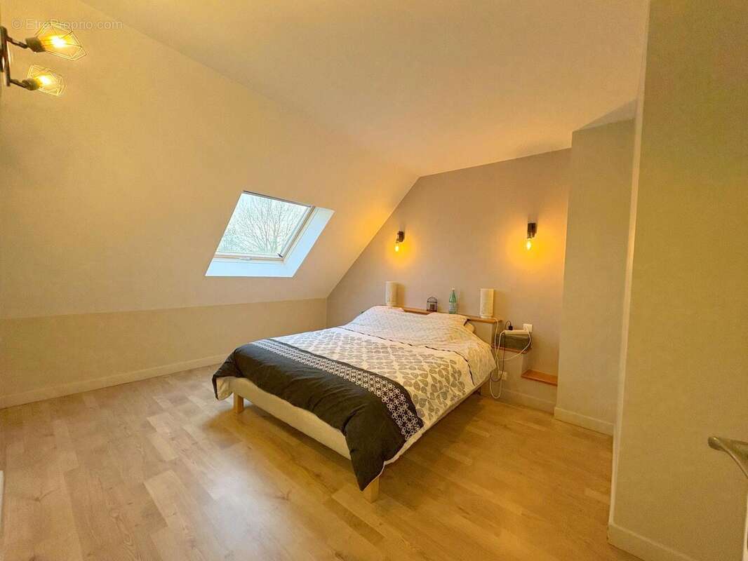 Maison 165 m² à Chanteloup  - photo 6