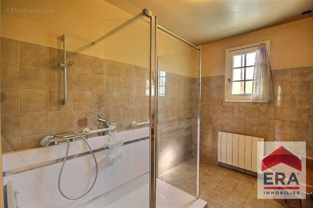 Maison à MORIERES-LES-AVIGNON