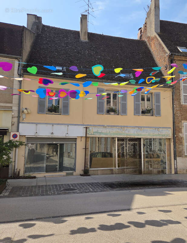 Appartement à SEURRE