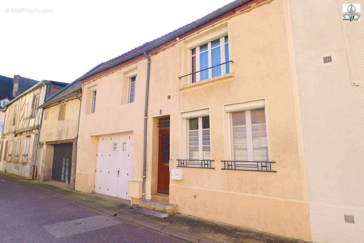 Maison à SEURRE