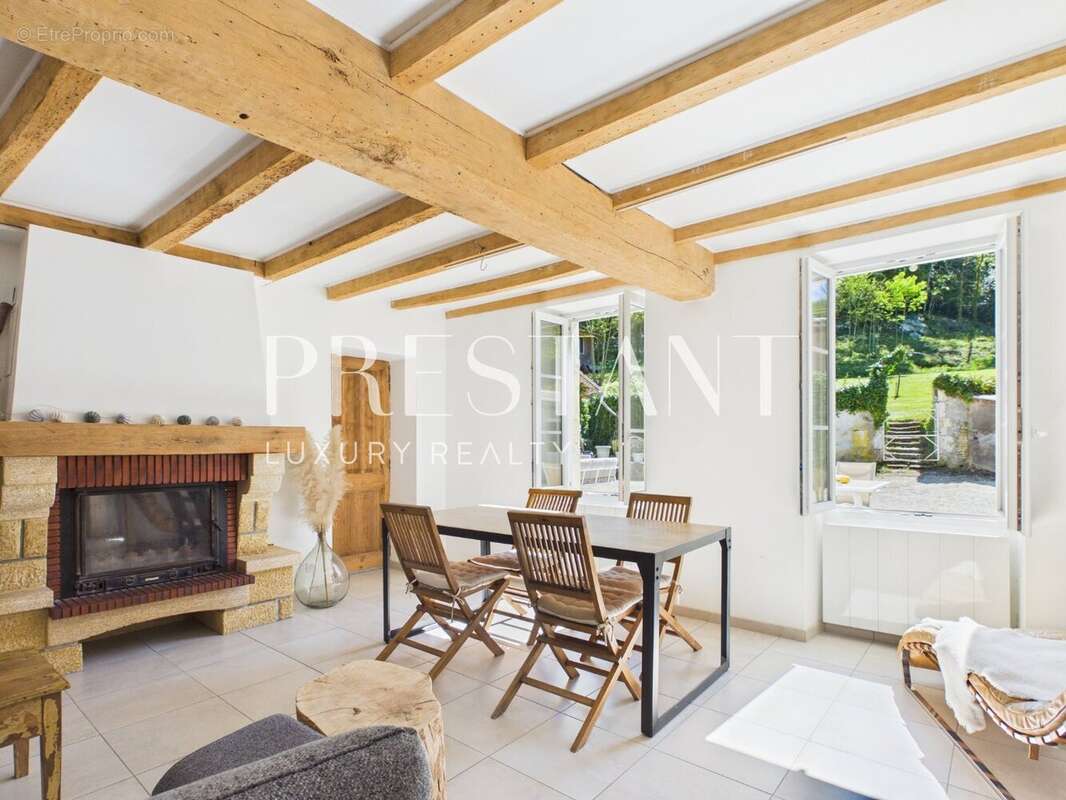 Maison à SAINT-BRICE