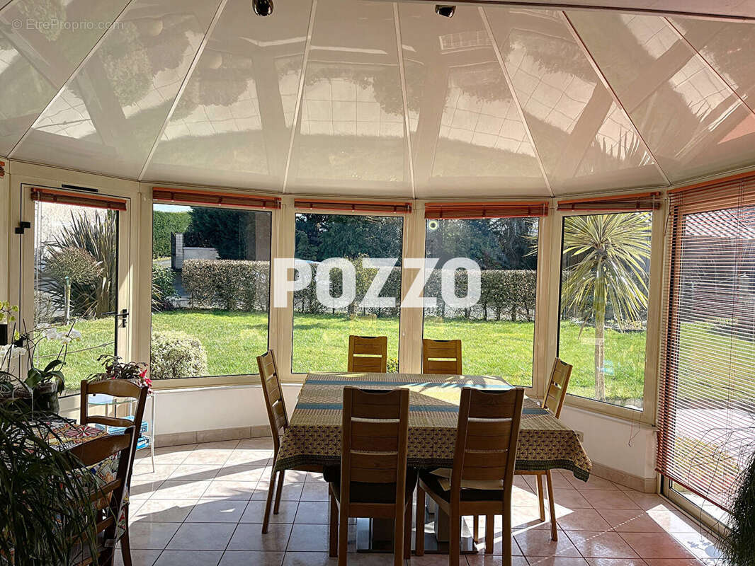 Maison à CONDE-SUR-VIRE