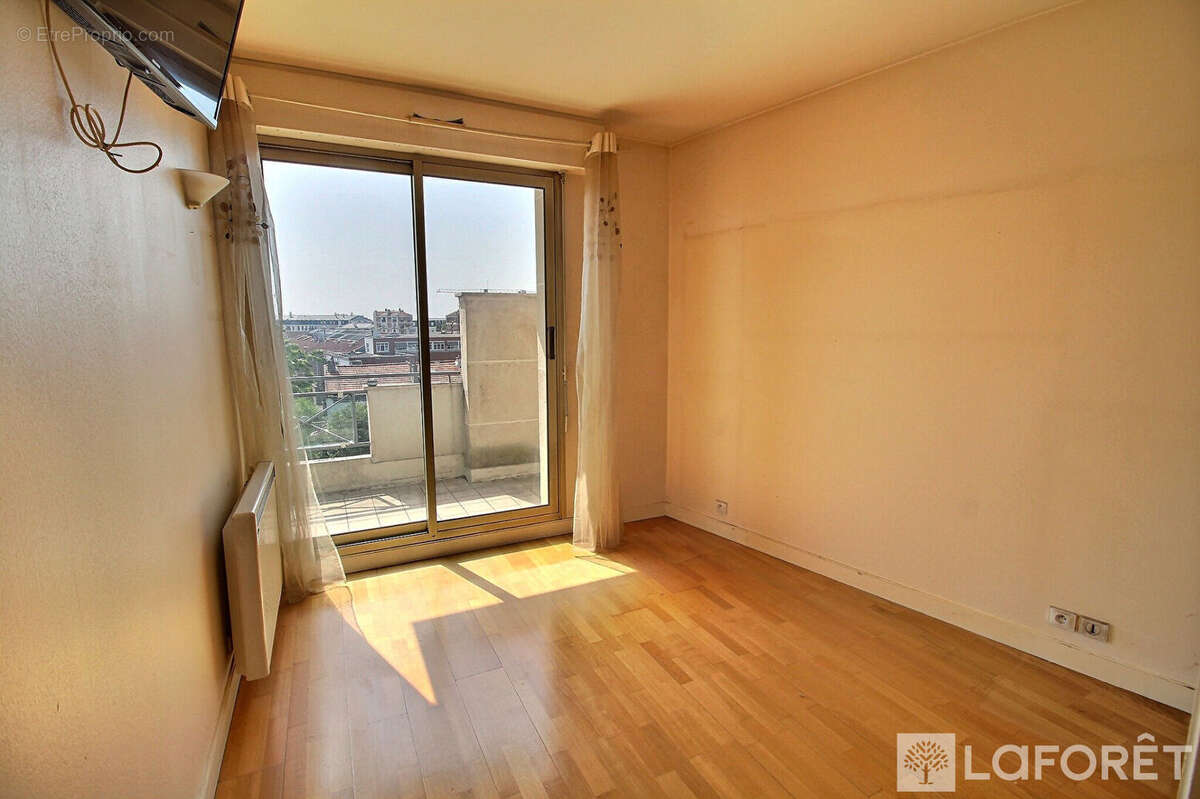 Appartement La Garenne Colombes 3 pièce(s) 60 m2 - photo 9