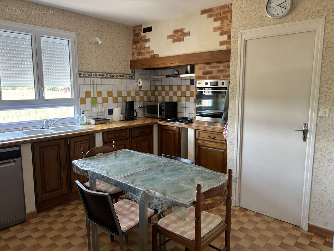 Prix en baisse /Grande maison à vendre 183000 € à Sainte-Bazeille - photo 8