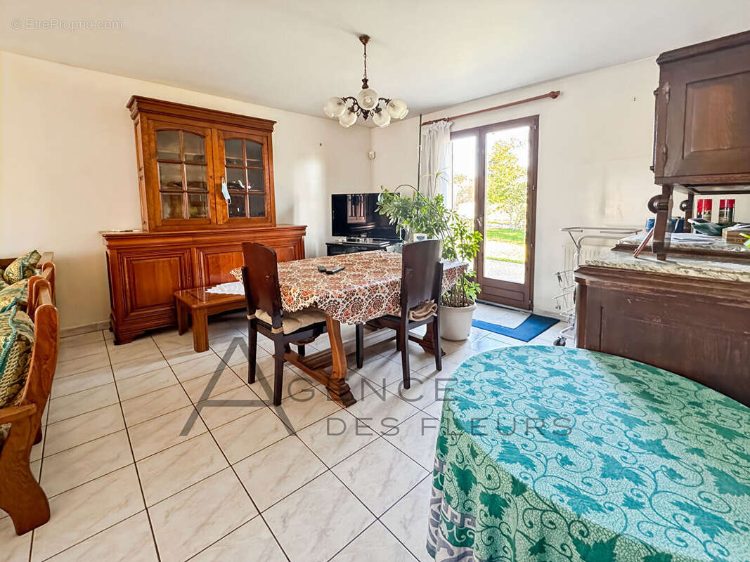 Maison à TOURVILLE-LA-RIVIERE